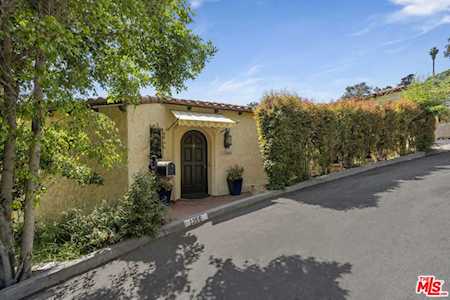 1355 Cedar Court Rd Glendale, CA 91207
