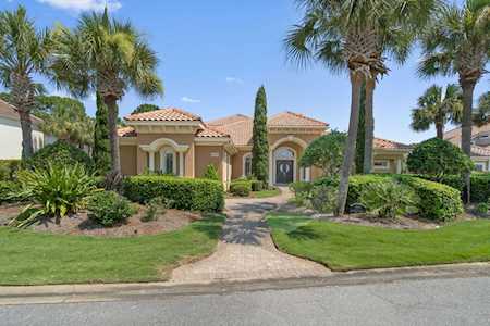 4553 Sailmaker Ln Destin, FL 32541