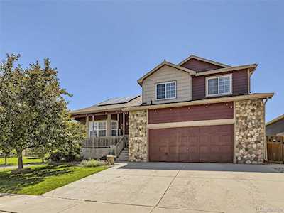 607 Cable St Lochbuie, CO 80603