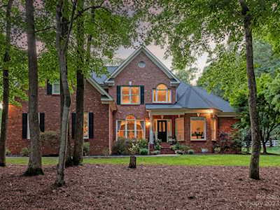 1312 Rosehill Dr Waxhaw, NC 28173