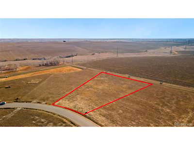 9380 Meadow Farms Dr Milliken, CO 80543