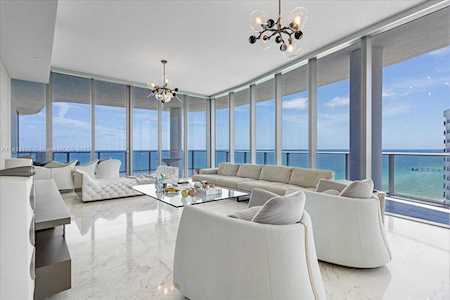 17475 Collins Ave #1702 Sunny Isles Beach, FL 33160
