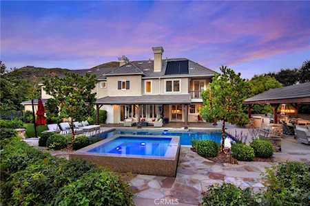 2117 Shadow Creek Dr Agoura Hills, CA 91301