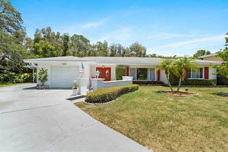 1909 Pinetree Ln Belleair Bluffs, FL 33770