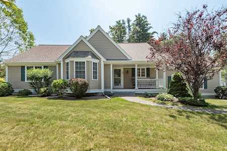 33 Winter Cirle Rockland, MA 02370
