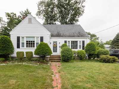 79 Plymouth Ave Braintree, MA 02184