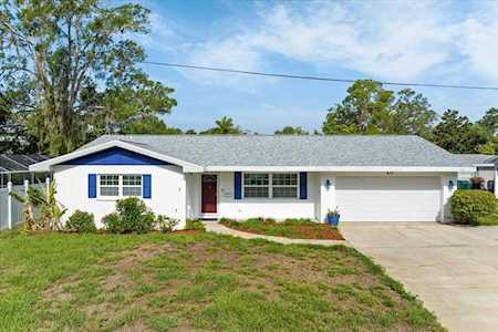 413 20th Ave W Palmetto, FL 34221