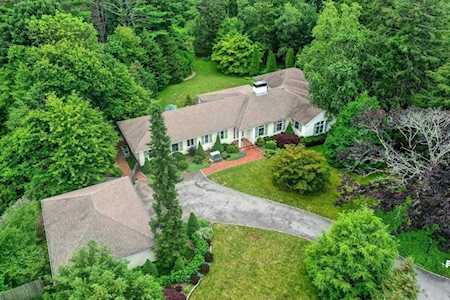 74 Peterson Rd Duxbury, MA 02332