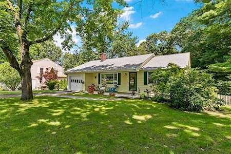 53 Mayhew Road Attleboro, MA 02703
