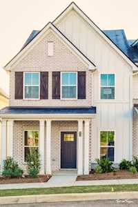 333 Twig Court Hendersonville, TN 37075