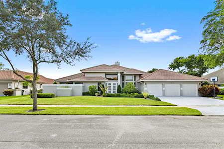 4875 Hunters Way Boca Raton, FL 33434