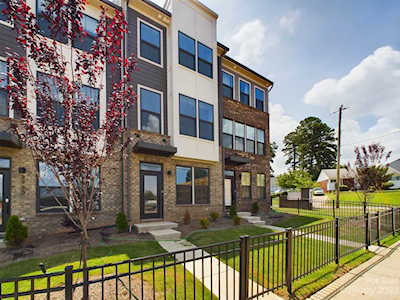 3737 S Tryon St Charlotte, NC 28217
