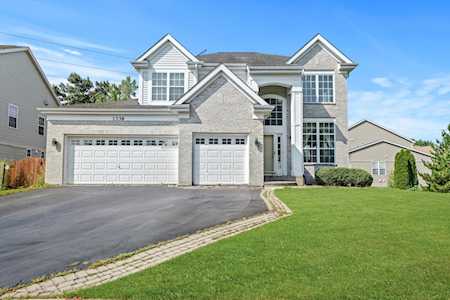 1336 Snowberry Ln West Chicago, IL 60185