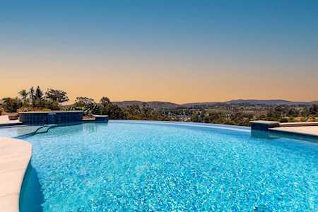 14198 Arbolitos Drive Poway, CA 92064