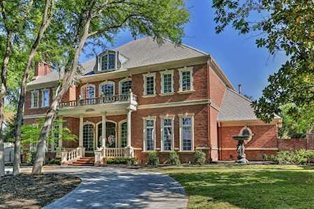 6805 Laurel Valley Drive Fort Worth, TX 76132