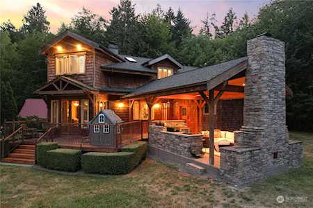 18 NE State Highway 308 Poulsbo, WA 98370