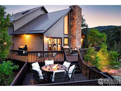 56 Buck Haven Ln Lyons, CO 80540