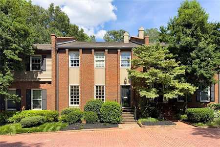 5289 Glenridge Drive Atlanta, GA 30342