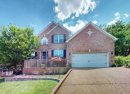 131 Judson Dr Hendersonville, TN 37075