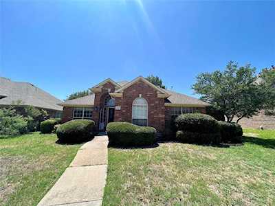 9013 Wornsaddle Lane Plano, TX 75025