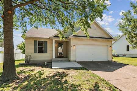 5439 Delaney Dr Wentzville, MO 63385