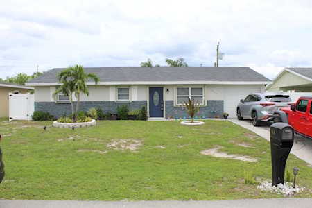 9506 Bellewood Street Palm Beach Gardens, FL 33410