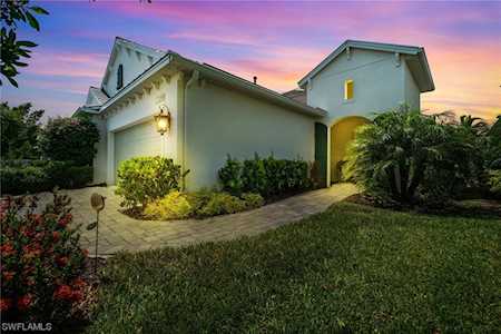 2298 Marquesa Cir Naples, FL 34112