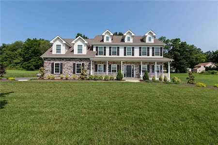 2152 Terry Rd Nazareth, PA 18064