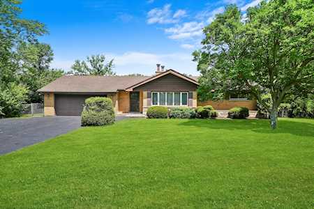 17W280 Hillside Ln Willowbrook, IL 60527