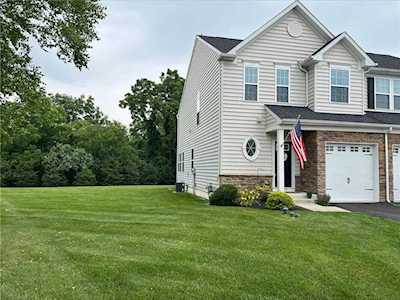 1179 Tudor Dr Breinigsville, PA 18031