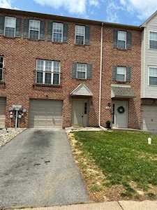 2851 Sequoia Dr Macungie, PA 18062