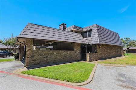 207 E Harwood Road #26 Euless, TX 76039