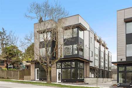 6537 B 35th Ave SW Seattle, WA 98126
