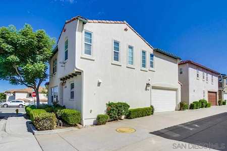 1498 Mosaic Gln Escondido, CA 92029