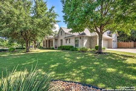 31000 Wood Bine Way Fair Oaks Ranch, TX 78015