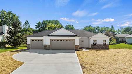814 Metzger Circle South Whitley, IN 46787