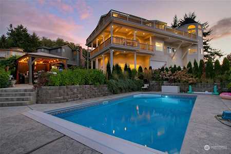 6203 Watchtower Rd NE Tacoma, WA 98422