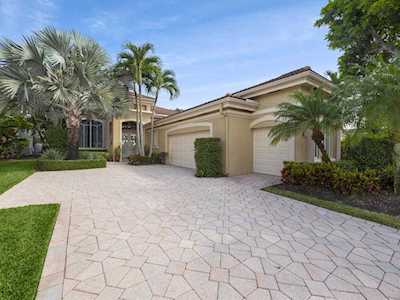 261 Isle Way Palm Beach Gardens, FL 33418