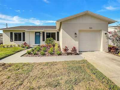 524 Fox Run Trl Apollo Beach, FL 33572