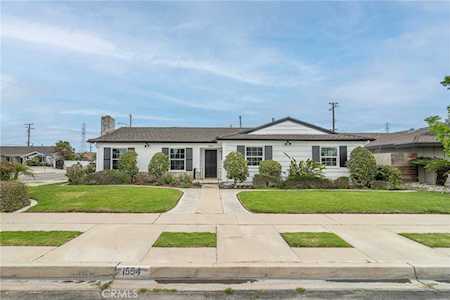 1554 W Cris Ave Anaheim, CA 92802