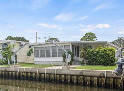 12 Yawl Ln Palm Harbor, FL 34683