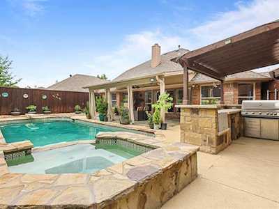 7325 Cottonwood Court North Richland Hills, TX 76182