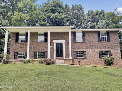 11701 Foxford Dr Knoxville, TN 37934