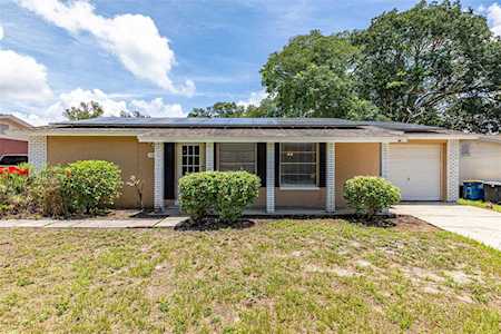 1041 Jadewood Ave Clearwater, FL 33759