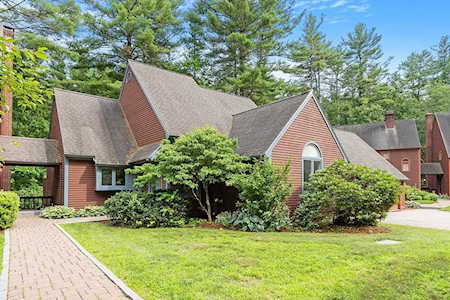 5 Adams Lane #5 Westford, MA 01886