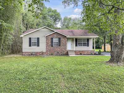 7817 Chadwick Dr Murfreesboro, TN 37129