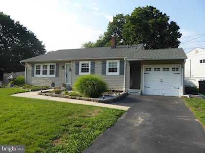 12 Carole Rd Newark, DE 19713