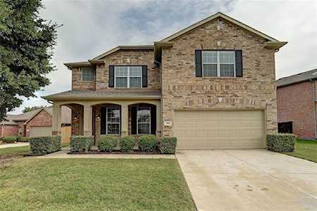 1709 Duck Cove Drive Aubrey, TX 76227