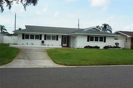 13777 Trinidad Dr Seminole, FL 33776