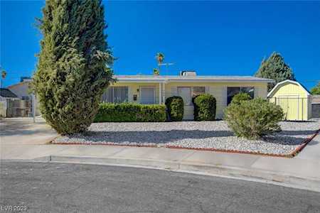 705 Roger Circle Las Vegas, NV 89107